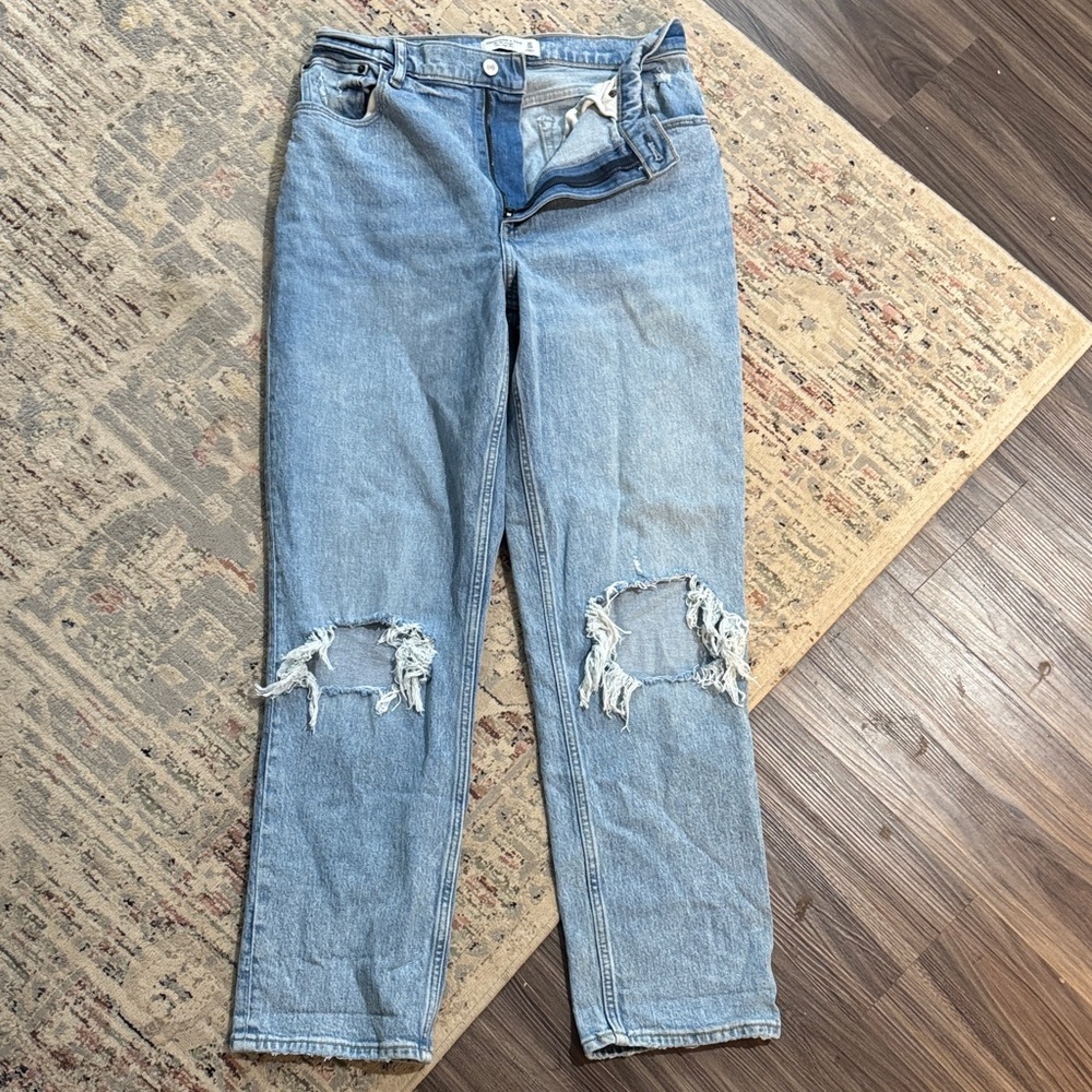 Abercrombie & Fitch Light Blue Distressed 90s Vintage